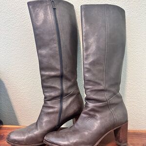 Alberto Fermani Taupe Heeled Boots size 40